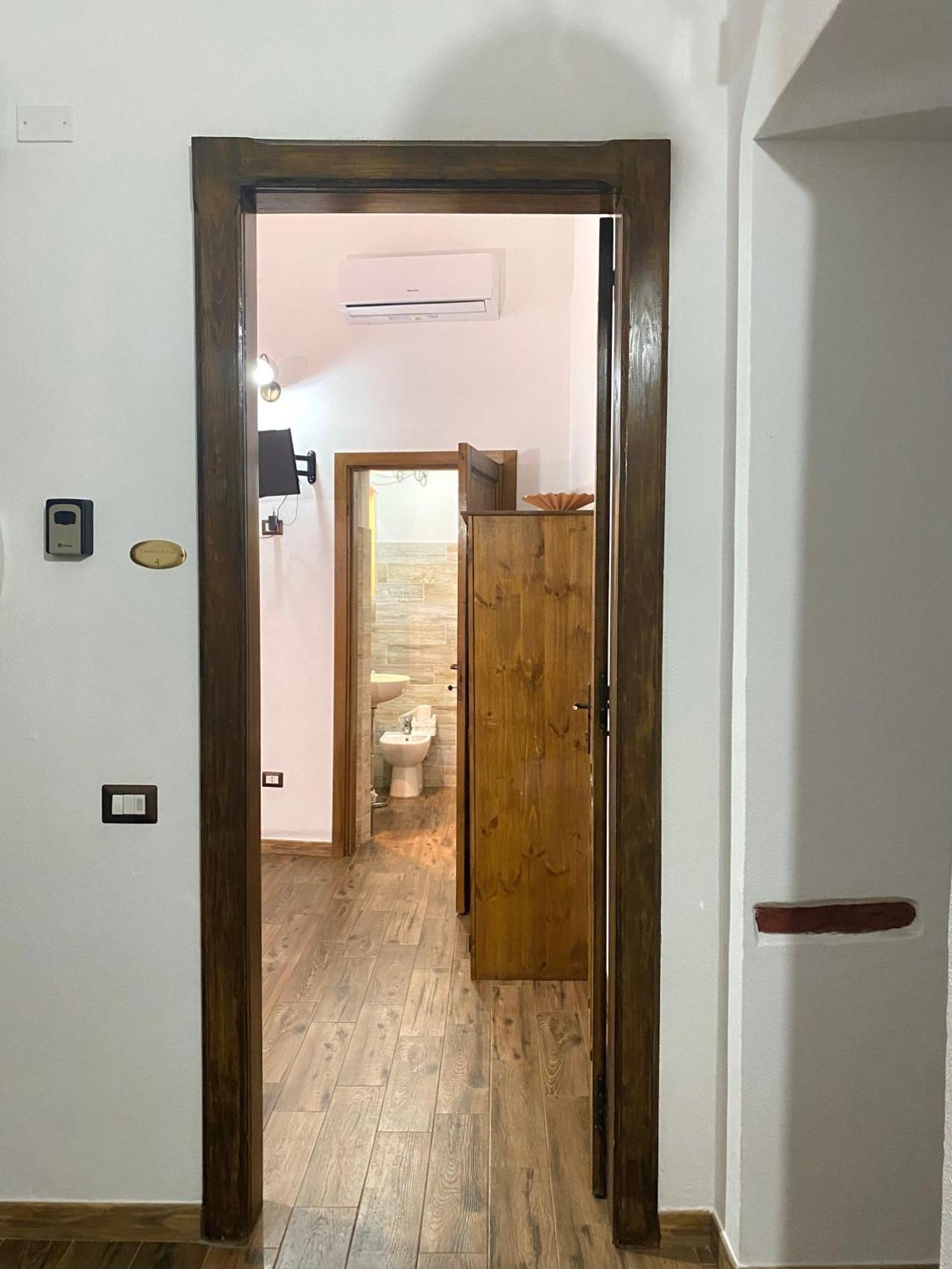 Hotel Dani'S House Cagliari Pokój zdjęcie